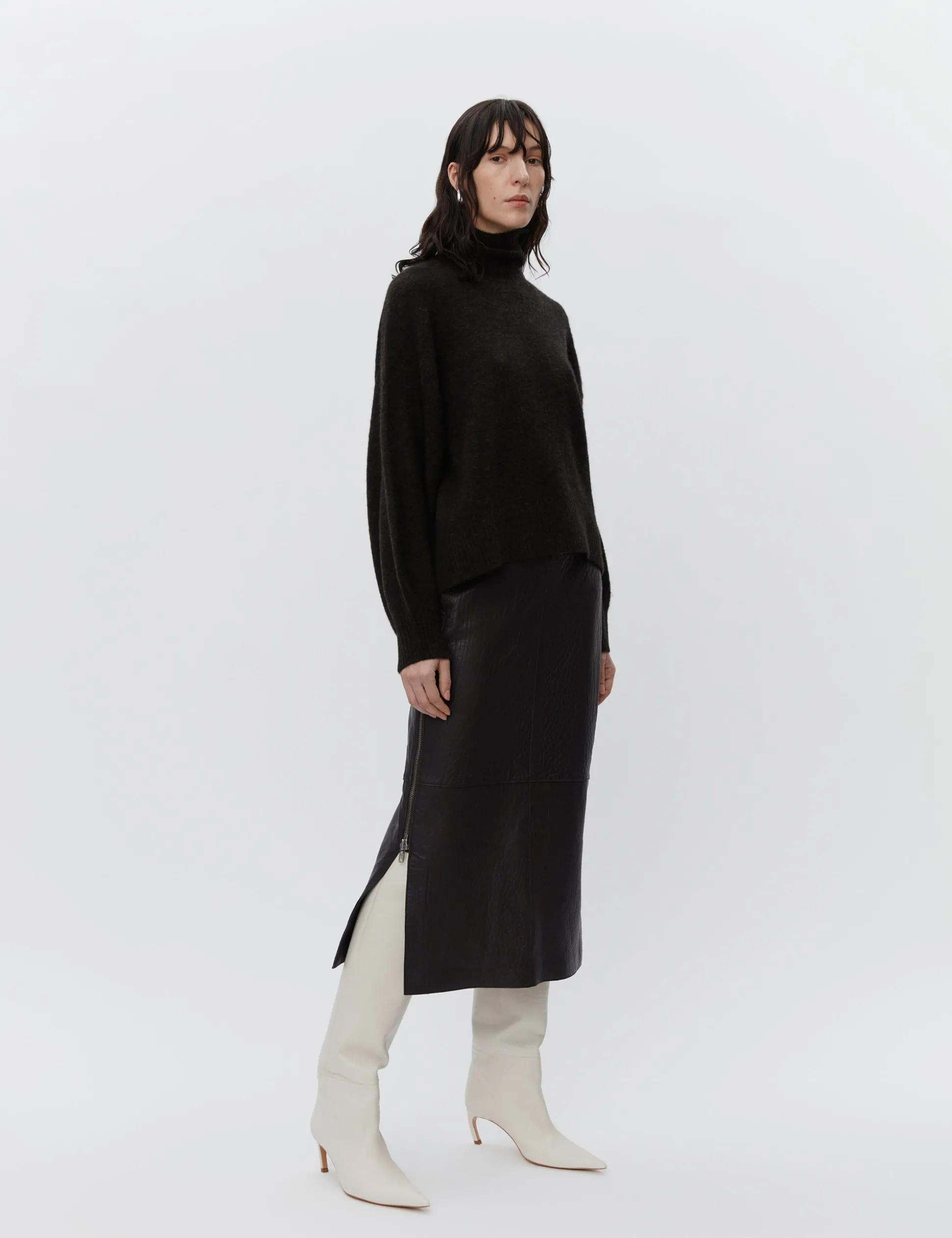 Kathe - Textured Leather - ESPRESSO